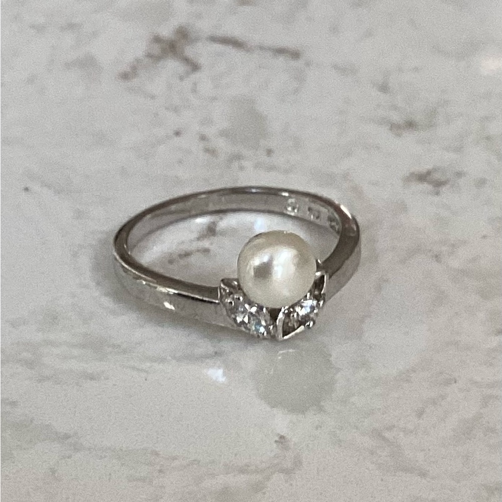 💥SALE💥 Sterling Silver White Gold Plated Freshwater Pearl Ring